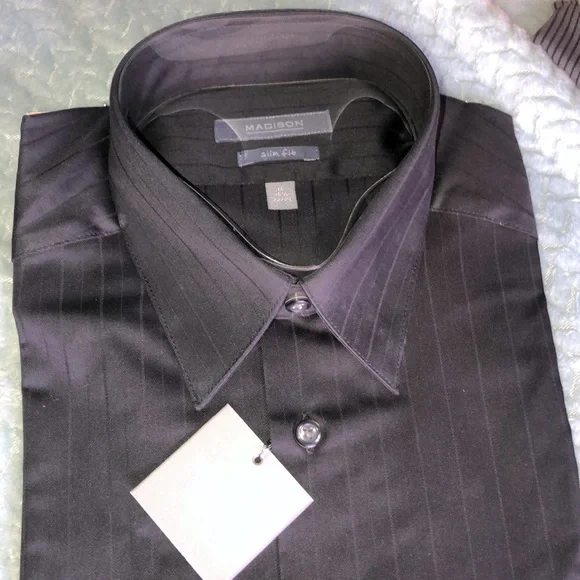 Madison | Shirts | Madison Slim Fit Dress Shirt 55 3233 | Poshmark